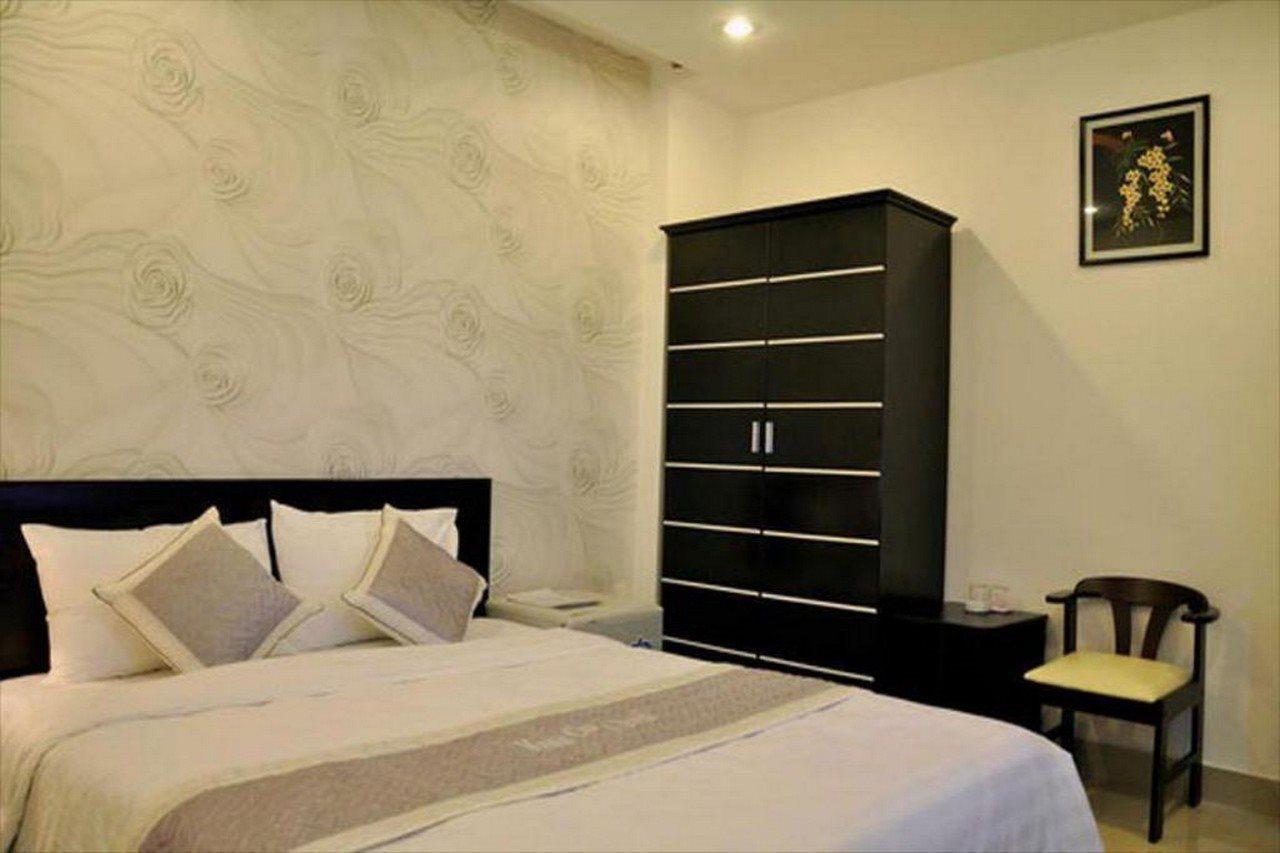 Manh Cuong Hotel Дананг Экстерьер фото
