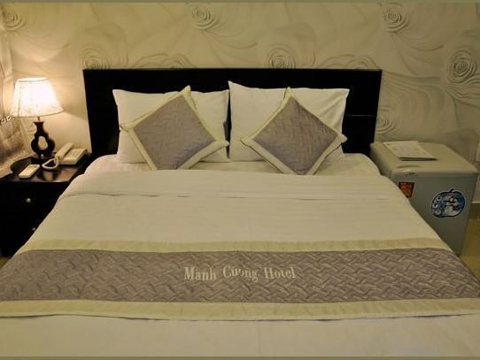 Manh Cuong Hotel Дананг Экстерьер фото